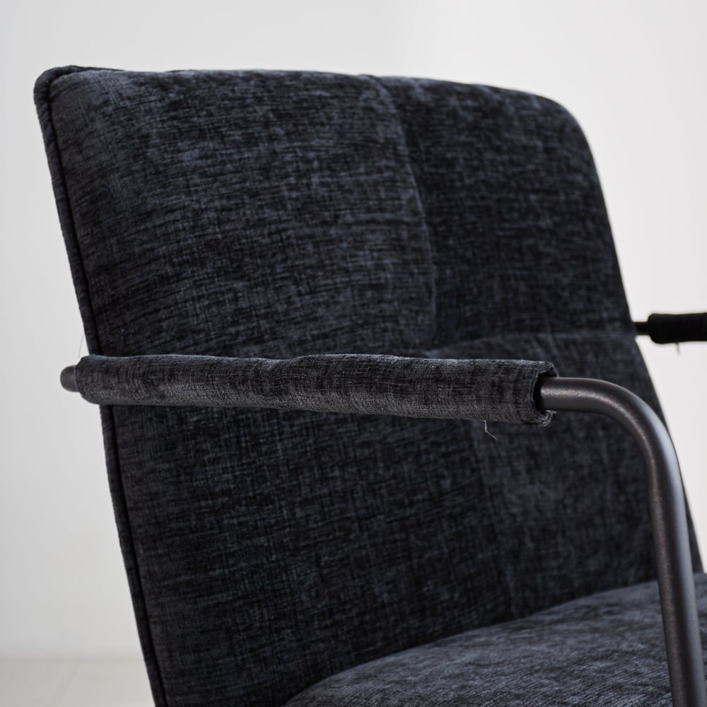 Sessel Hailey Chenille Dimehouse Schwarz LxBxH 66x64x37 Stoff Stimmungsvolles Fotodetail