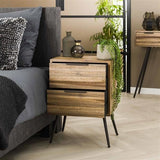 Nachttisch Sven DH Interior Weathered LxBxH 64x49x34 Teak Stimmungsvolles Foto diagonale Vorderansicht