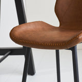 Barhocker Schönes Kunstleder Dimehouse Cognac LxBxH 84x54x52 Kunstleder Stimmungsvolles Fotodetail