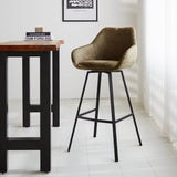 Barhocker Elise Ecoleather Dimehouse Grün LxBxH 88x61x54 Öko-Leder Stimmungsvolles Foto diagonale Vorderansicht