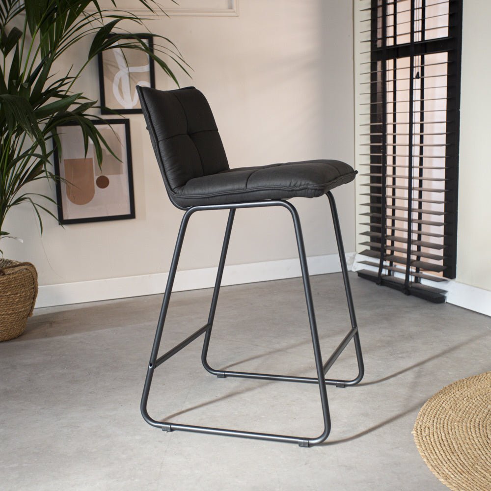 Barhocker Jelle Dimehouse Anthrazit LxBxH 63x56x49 Mikrofaser Stimmungsvolle Foto-Seitenansicht