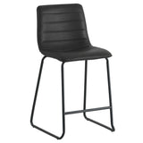 Barhocker Mark Kunstleder Dimehouse Schwarz LxBxH 79x65x54 Kunstleder Weißes Foto diagonale Vorderansicht