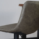Barhocker Boran Dimehouse Grün LxBxH 55x54x53 Öko-Leder Stimmungsvolles Fotodetail