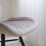Esszimmerstuhl Schöner Samt Dimehouse Beige LxBxH 71x67x49 Stoff Stimmungsvolles Fotodetail