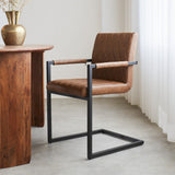 Esszimmerstuhl Ruben Dimehouse Cognac LxBxH 71x59x58 Kunstleder Ambienteaufnahme Seitenansicht