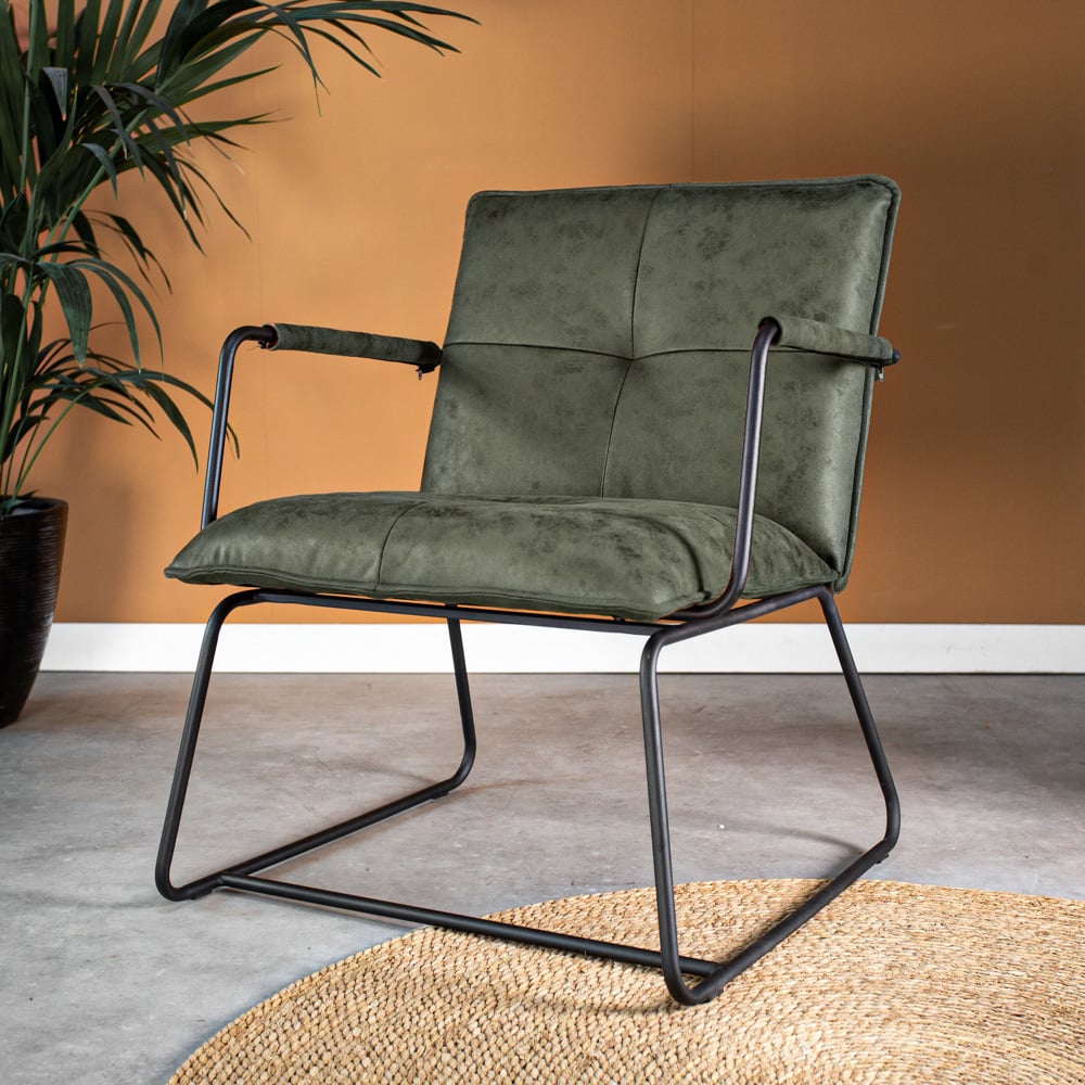 Sessel Hailey Ökoleder Dimehouse Grün LxBxH 66x64x37 Öko-Leder Stimmungsvolles Foto diagonale Vorderansicht