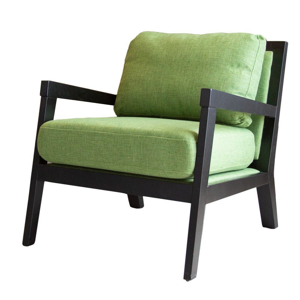 Sessel Morris Dimehouse Grün LxBxH 111x86x72 Stoff Weißes Foto diagonale Vorderansicht