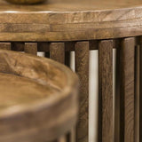 Couchtisch Tory DH Interior Mango LxBxH 70x70x45 Mangoholz Stimmungsvoller Fotoausschnitt