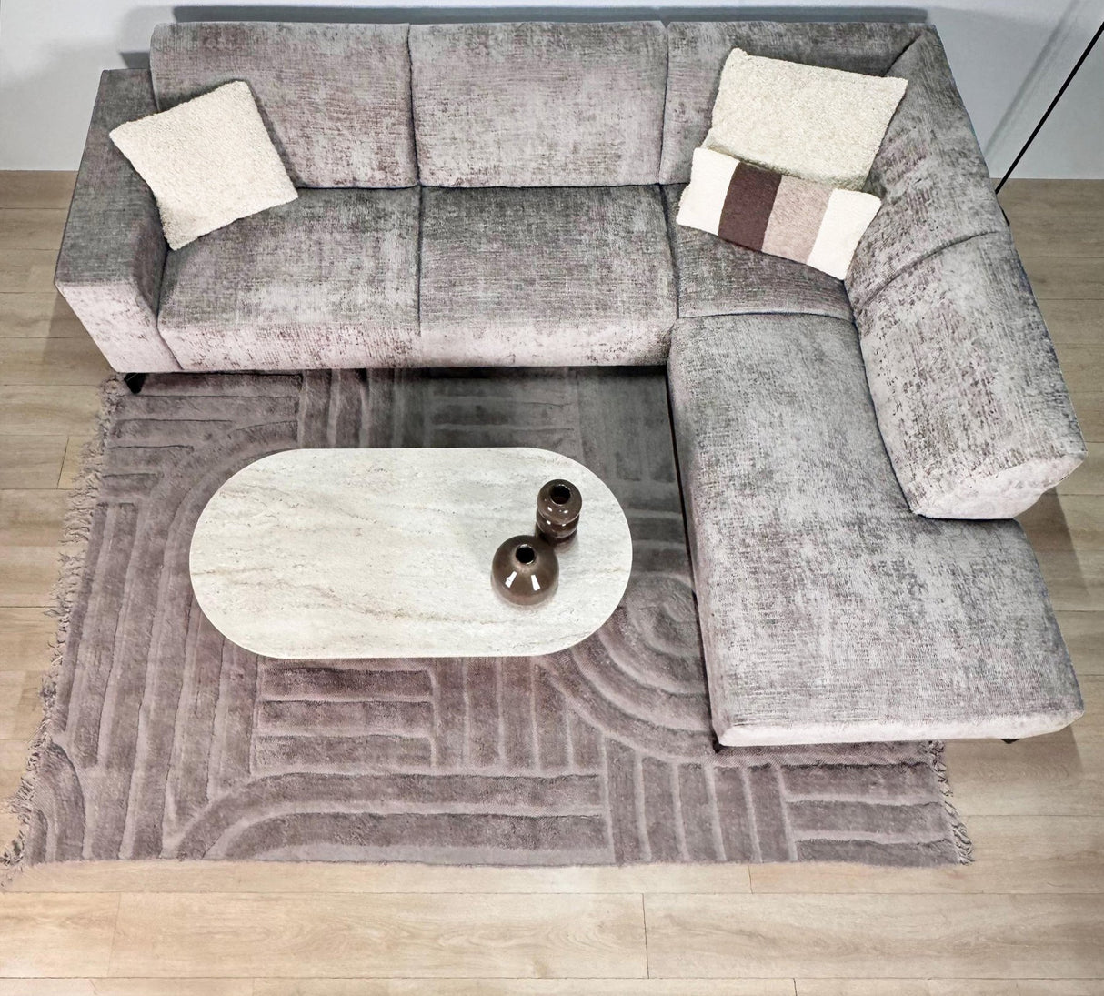 Banken - Hoekbank met chaise longue taupe chenille stof Manon - rechts - Dimehouse